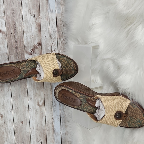 Born, Beige leather straw W62238 wedge platform Thong Sandal Shoes Sz 8/39 - Picture 4 of 7